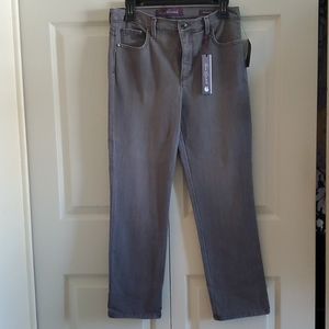 Gloria Vanderbilt Amanda Jeans
